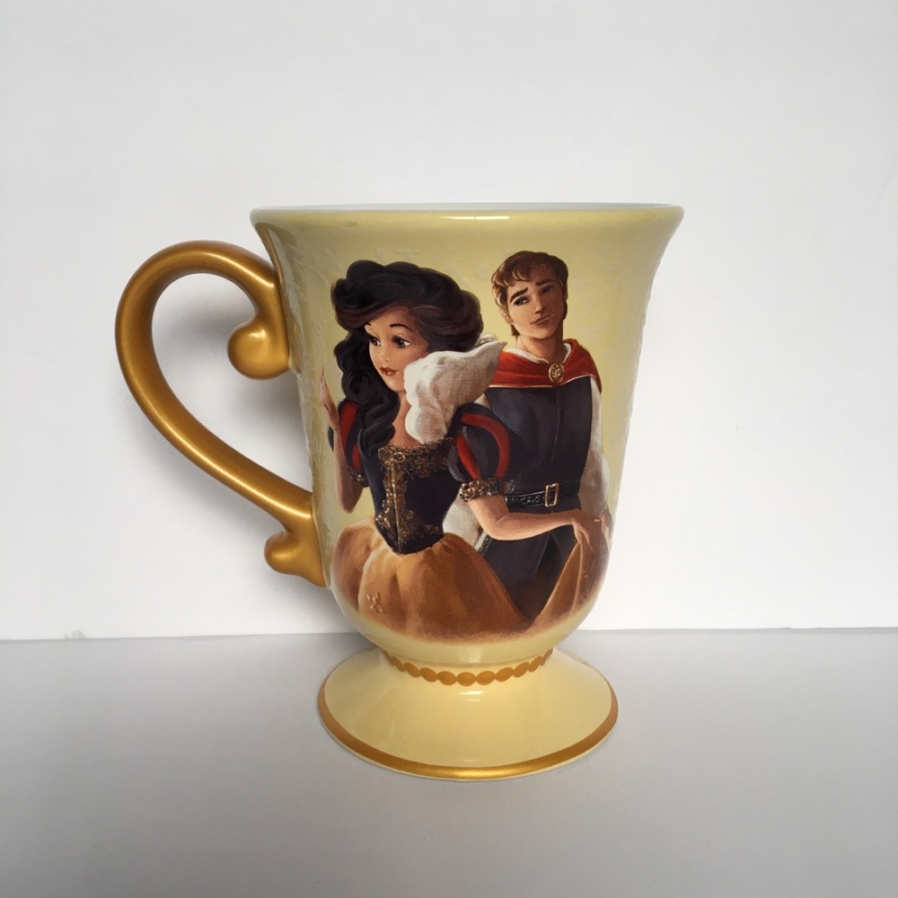 Designer Collectable Disney Fairytale authentic Snow White and Prince